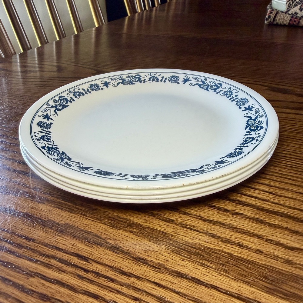 4 Corelle Blue & White Old Town (Blue Onion) Dinner Plates 10.25" - Picture 5 of 9